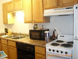 616 N Carroll St in Madison, WI - Building Photo