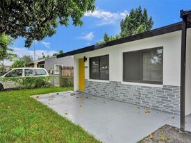 6420 SW 22nd Ct in Miramar, FL - Building Photo