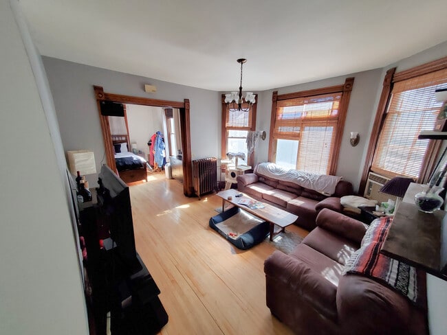 373 Daly St, Unit 1