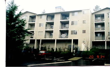 Woodway Estates Apartments in Edmonds, WA - Building Photo - Building Photo