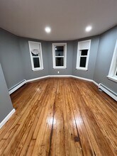 137 Worcester Ave, Unit 1 in Riverside, RI - Building Photo - Building Photo