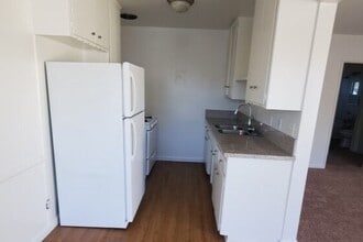 1311 Berkeley St in Santa Monica, CA - Foto de edificio - Building Photo