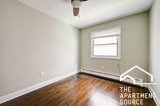 1735 W Bryn Mawr Ave, Unit 10 in Chicago, IL - Foto de edificio - Building Photo