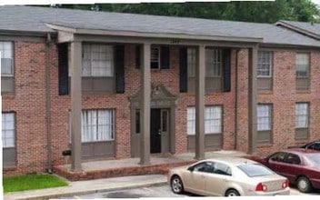 Wood Valley Apartment Homes in Macon, GA - Foto de edificio - Building Photo