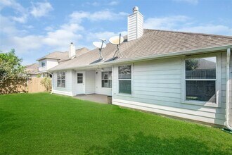 405 Magnolia Estates Dr in League City, TX - Building Photo - Building Photo
