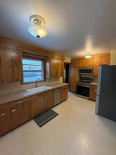 4621 Oneida St in Duluth, MN - Building Photo - Building Photo