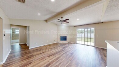 4578 Blue Stream Ln N in Jacksonville, FL - Building Photo - Building Photo