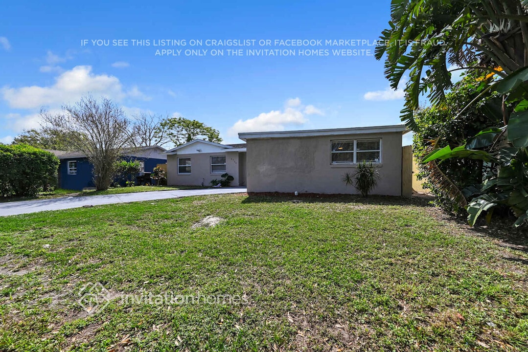 4708 King Cole Blvd in Orlando, FL - Building Photo
