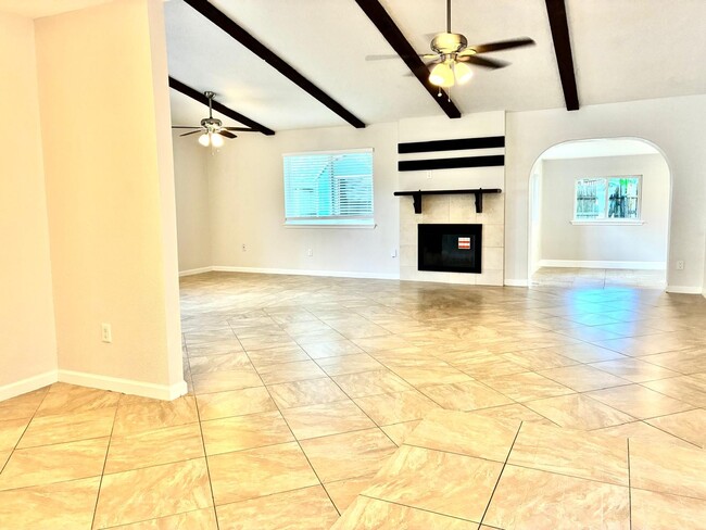 property at 16927 Hibiscus Ln