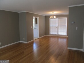 502 Park Ave, Unit B in Lagrange, GA - Foto de edificio - Building Photo