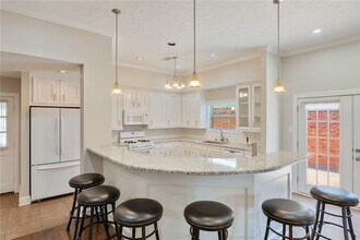 1205 Brook Hollow Dr in Bryan, TX - Building Photo - Building Photo