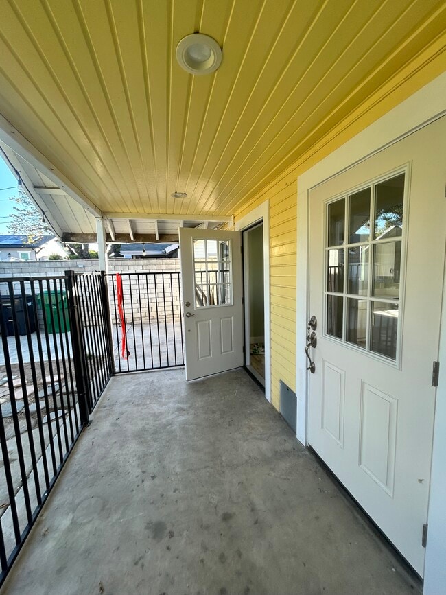 408 W 2nd St in San Dimas, CA - Building Photo - Building Photo