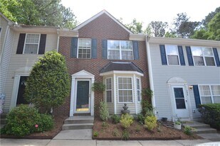 308 Black Bird Ct in Cary, NC - Building Photo