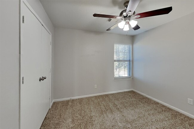 17039 Kemble Creek Dr