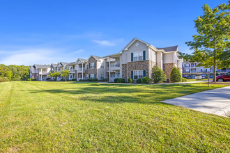 Ethan Pointe Apartments in Burlington, NC - Building Photo - Building Photo