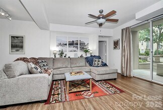 1315 East Blvd in Charlotte, NC - Building Photo - Building Photo