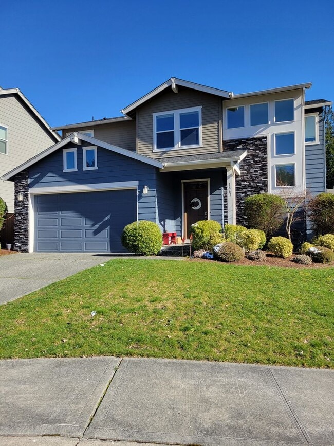 property at 1863 Regent Ave NW