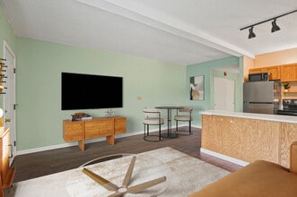 22 River St, Unit 2 in Hudson, MA - Building Photo - Building Photo