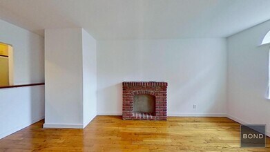 402 E 83rd St in New York, NY - Building Photo - Building Photo