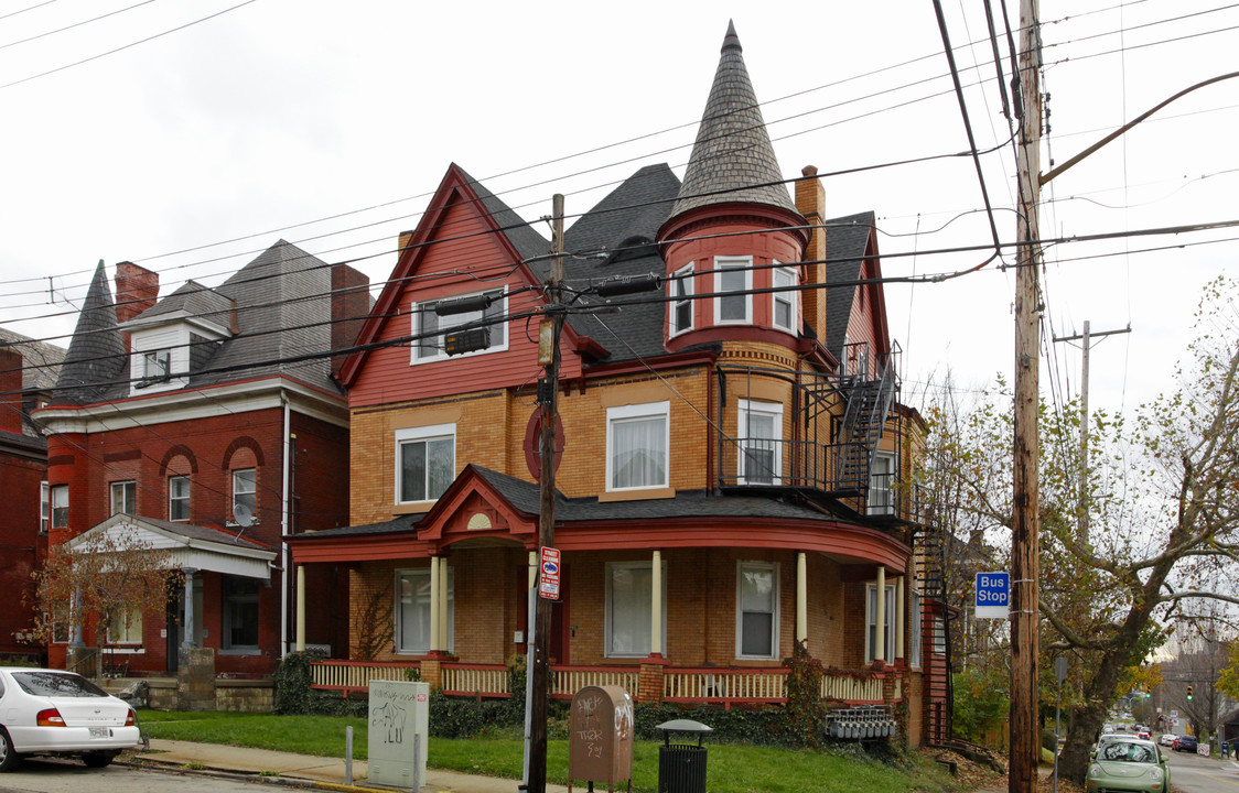 229 Stratford Ave in Pittsburgh, PA - Foto de edificio