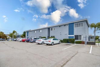 Calla Ave Apartments in Imperial Beach, CA - Building Photo - Building Photo