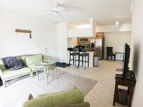 6386 Emerald Dunes Dr in West Palm Beach, FL - Building Photo - Building Photo