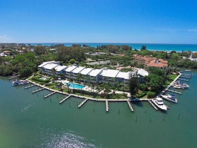 property at 615 Dream Island Pl