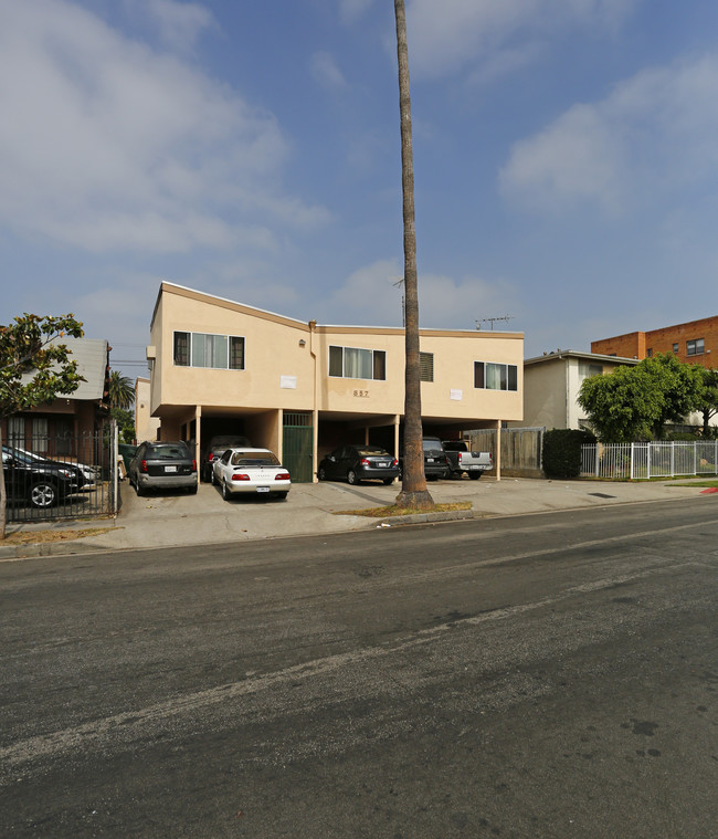 857 S St Andrews Pl in Los Angeles, CA - Building Photo - Building Photo