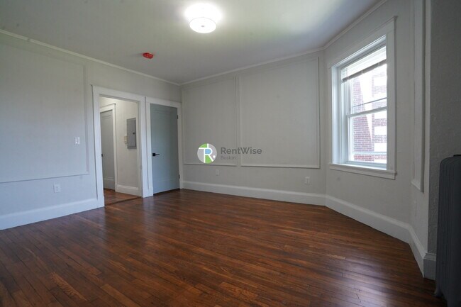 840 Massachusetts Ave in Arlington, MA - Building Photo - Building Photo