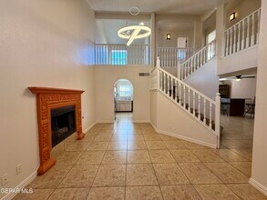 7404 Luz De Lumbre Ave in El Paso, TX - Building Photo - Building Photo