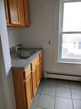 40 Prospect St Ave, Unit 3 in Waltham, MA - Foto de edificio - Building Photo