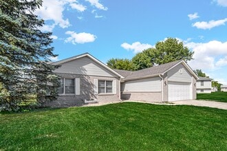 2848 W 64th Ct in Merrillville, IN - Building Photo - Building Photo