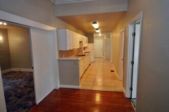 206 Hazel St in Chico, CA - Building Photo - Building Photo