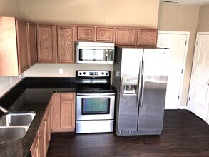 922 Wolfpack Way in Greensboro, NC - Building Photo - Building Photo