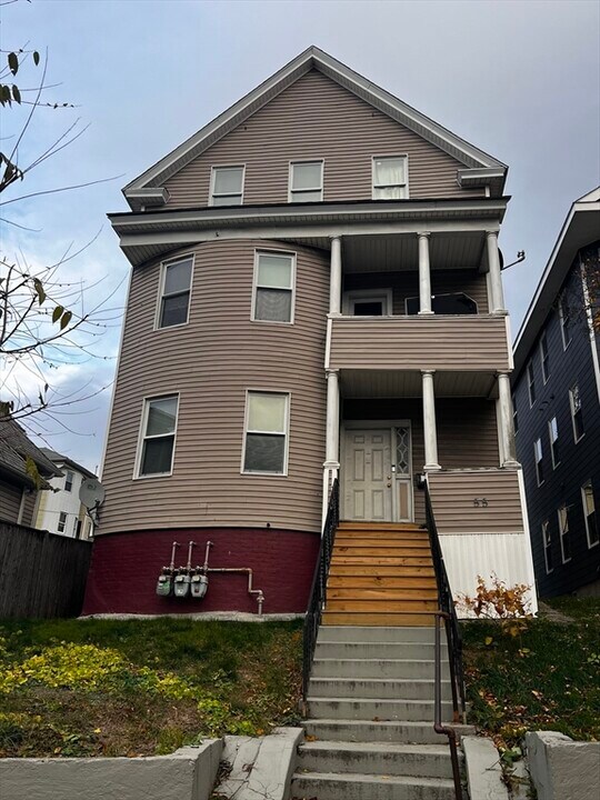 55 Vernon St in Worcester, MA - Building Photo
