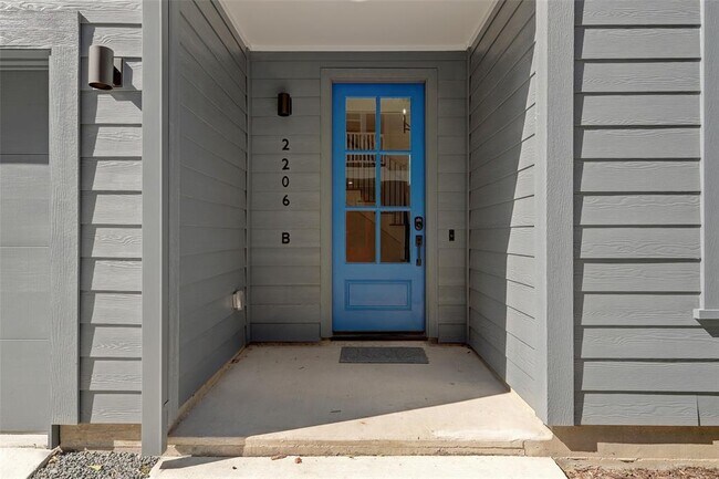 2206 Lou Ellen Ln in Houston, TX - Building Photo - Building Photo