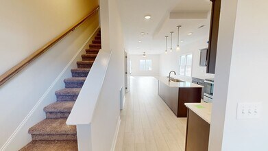 443 Mattingly Dr in Clarksville, TN - Building Photo - Building Photo