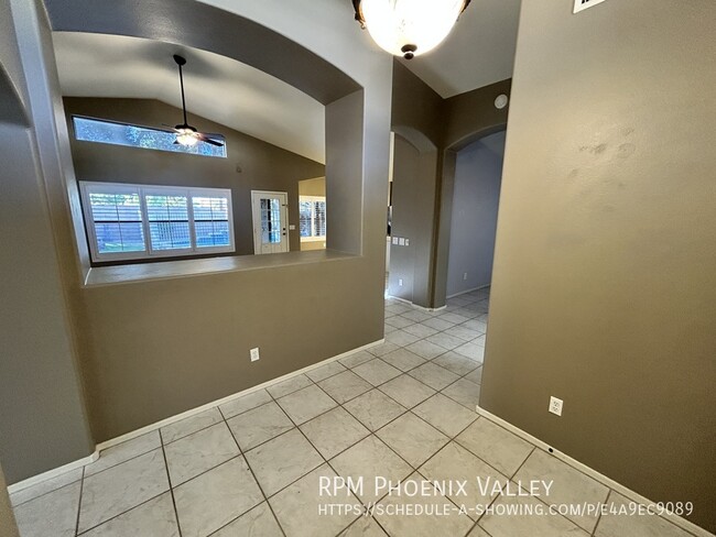 19506 N 66th Ln in Glendale, AZ - Foto de edificio - Building Photo