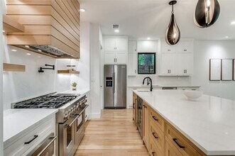 8419 Craighill Ave in Dallas, TX - Building Photo - Building Photo