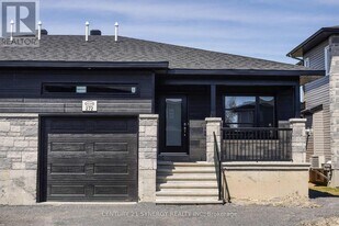 272 Moisson St in Russell, ON - Building Photo