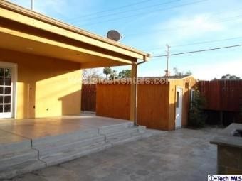 17652 Martha St in Encino, CA - Building Photo - Building Photo