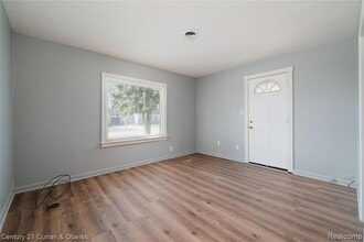 22619 Furton St in St. Clair Shores, MI - Foto de edificio - Building Photo