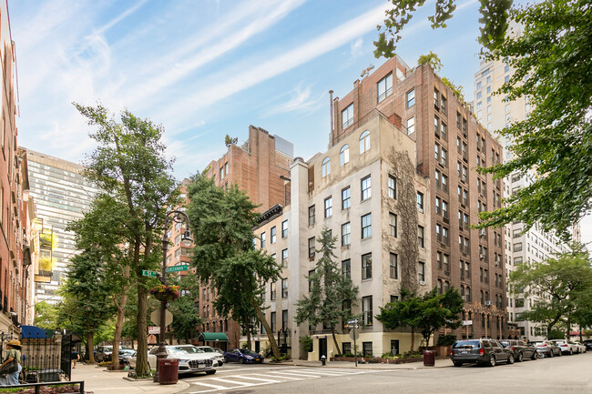 30 Beekman Pl in New York, NY - Building Photo - Building Photo