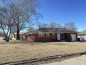 400 W Madison St in Purcell, OK - Building Photo - Building Photo