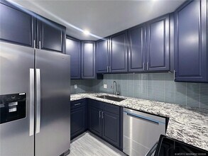 315 SE Norfolk Blvd in Stuart, FL - Building Photo - Building Photo