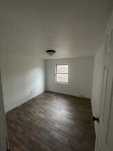 405 E Main St in West Newton, PA - Building Photo - Building Photo
