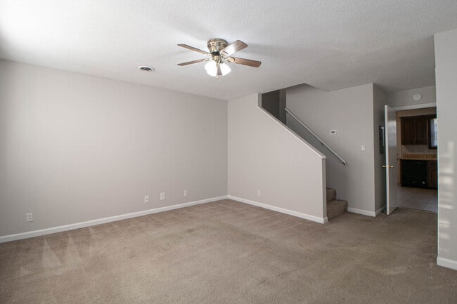 814 Golf View Pl in Clarksville, TN - Building Photo - Building Photo