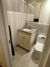 25 W 13th St in New York, NY - Building Photo - Building Photo