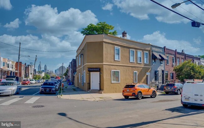 2323-25 Mifflin St in Philadelphia, PA - Building Photo - Building Photo