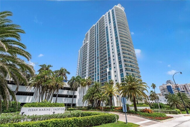 1945 S Ocean Dr in Hallandale Beach, FL - Building Photo - Building Photo